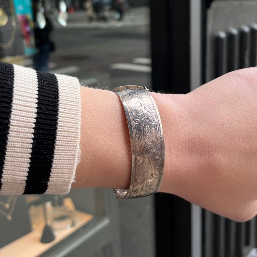 Vintage Victorian Revival Silver Flourish Bangle - KTCollection